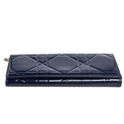 Pre Owned محفظة ديور ليدي ديور جلد لامع كاناج أزرق كحلي بسلسلة 