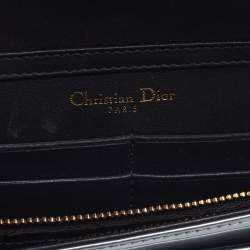 مملوكة مسبقًا Dior Metallic Silver Micro Cannage Patent Leather Mini Diorama Chain Bag