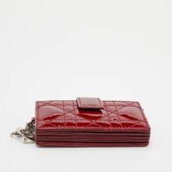 مملوكة مسبقًا Dior Red Cannage Patent Leather Lady Dior 5 Gusset Card Holder