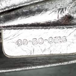 Pre Owned Dior Silver Leather Medium Diorama Shoulder Bag