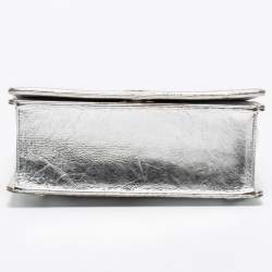 Pre Owned Dior Silver Leather Medium Diorama Shoulder Bag