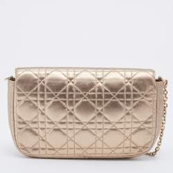 مملوكة مسبقًا حقيبة ديور ميس ديور جلد كاناج ذهبي ميتاليك صغيرة بقلاب