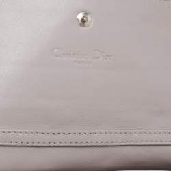 مملوكة مسبقًا محفظة بسلسلة ديور رانديفو جلد كاناج رصاصي فاتح 