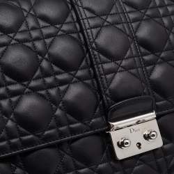 مملوكة مسبقًا حقيبة ديور ميس ديور جلد كاناج أسود بقلاب كبيرة