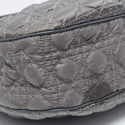 مملوكة مسبقًا حقيبة هوبو ديور دلاية جلد وساتان  مبطن كاناج أرجوانية