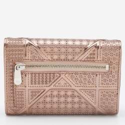 Pre Owned Dior Metallic Micro Cannage Patent Leather Diorama Trifold Wallet