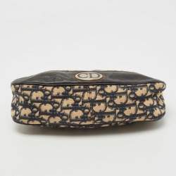 Pre Owned Dior Navy Blue/Cream Oblique Canvas and Leather Baguette Bag