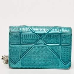 Pre Owned Dior Green Micro Cannage Patent Leather Baby Diorama Crossbody Bag