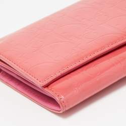 Pre Owned Dior Pink Oblique Embossed Patent Leather Continental Wallet