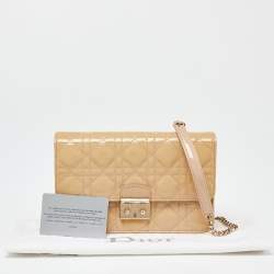 مملوكة مسبقًا حقيبة كلاتش ديور سلسلة نيو لوك جلد لامعة كاناج سوداء