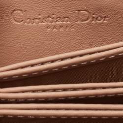 مملوكة مسبقًا Dior Beige Cannage Patent Leather Lady Dior 5 Gusset Card Holder