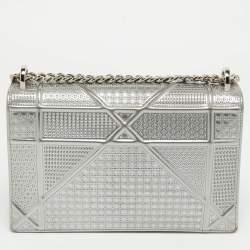 Pre Owned Dior Silver Microcannage Patent Leather Medium Diorama Flap Shoulder Bag