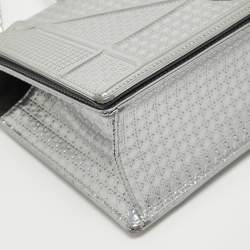 Pre Owned Dior Silver Microcannage Patent Leather Medium Diorama Flap Shoulder Bag