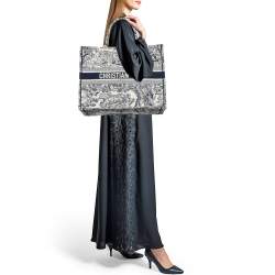 Dior Navy Blue/White Toile De Jouy Embroidery Canvas Large Book Tote