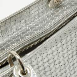 Pre Owned Dior Silver Micro Cannage Patent Leather Medium Lady Dior Tote