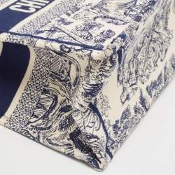 Pre Owned Dior Navy Blue/White Toile De Jouy Embroidery Canvas Medium Book Tote