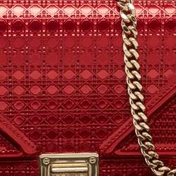 Pre Owned Dior Red Micro Cannage Patent Leather Diorama Wallet On Chain