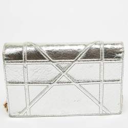 Pre Owned Dior Silver Crackled Patent Leather Diorama Chain Clutch