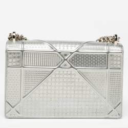 Pre Owned Dior Silver Micro Cannage Patent Leather Medium Diorama Shoulder Bag