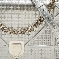 Pre Owned Dior Silver Micro Cannage Patent Leather Medium Diorama Shoulder Bag