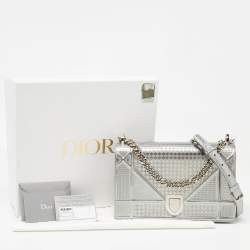 Pre Owned Dior Silver Micro Cannage Patent Leather Medium Diorama Shoulder Bag