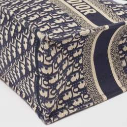 Pre Owned Dior Navy Blue Oblique Embroidered Canvas Medium Book Tote