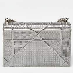 Pre Owned Dior Silver Microcannage Patent Leather Medium Diorama Flap Shoulder Bag
