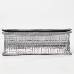Pre Owned Dior Silver Microcannage Patent Leather Medium Diorama Flap Shoulder Bag