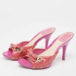 مملوكة مسبقًا Dior Pink Quilted Patent Leather Bow Slide Sandals Size 40