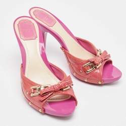 مملوكة مسبقًا Dior Pink Quilted Patent Leather Bow Slide Sandals Size 40