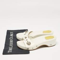 Pre Owned Dior Cream Patent Leather Slide Sandals Size 36.5
