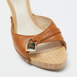 Pre Owned Dior Brown Leather Lock Detail Wooden Slide Sandals Size 40