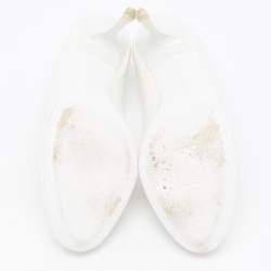 مملوكة مسبقًا حذاء كعب عالي ديور جلد أبيض منقوش مقدمة دائرية مقاس 38.5