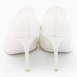 مملوكة مسبقًا حذاء كعب عالي ديور جلد أبيض منقوش مقدمة دائرية مقاس 38.5