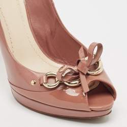 مملوكة مسبقًا Dior Pink Patent Leather Bow Chain Detail Peep Toe Pumps Size 40