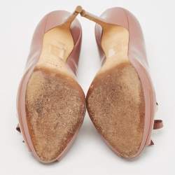 مملوكة مسبقًا Dior Pink Patent Leather Bow Chain Detail Peep Toe Pumps Size 40