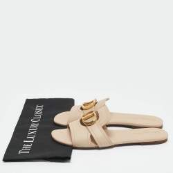 مملوكة مسبقًا Dior Beige Leather 30 Montaigne Slide Flats Size 39