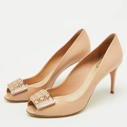 Pre Owned Dior Beige Leather Metal Cannage Plaque Detail Peep Toe Pumps Size 39.5
