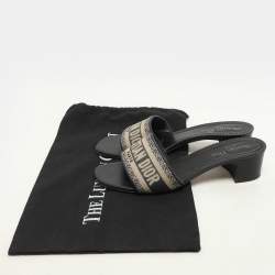 Pre Owned Dior Beige/Navy Blue Logo Embroidered  Jacquard Dway Slide Sandals Size 39