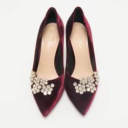 مملوكة مسبقًا Dior Burgundy Velvet Crystals Embellished Pumps Size 38