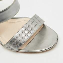 Pre Owned Dior Silver Cannage Quilted Leather Ankle Strap Sandals Size 40