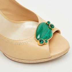 مملوكة مسبقًا حذاء كعب عال ديور جلد كريمي مزين رافيا مقدمة مفتوحة مقاس 40.5