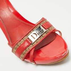 Pre Owned صندل ديور قماش أحمر/بيج وجلد مقاس 40.5