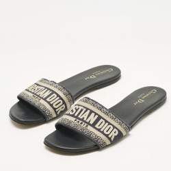 Pre Owned صندل ديور قماش مطرز أزرق كحلي دواي فلات مقاس 39