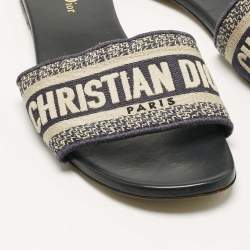 Pre Owned صندل ديور قماش مطرز أزرق كحلي دواي فلات مقاس 39