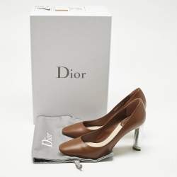 Pre Owned Dior Brown Leather Round Toe Pumps Size 35