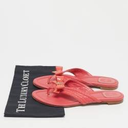 Pre Owned Dior Pink Leather and Patent Leather Bow Thong Flat Slide Size 39