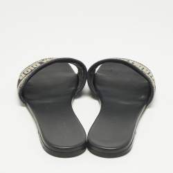 مملوكة مسبقًا صندل سلايد ديور قماش مطرز أزرق كحلي/أبيض مقاس 38.5