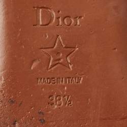 Pre Owned صندل فلات ديور كلوب دي جلد أسود مقاس 38.5