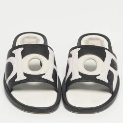 مملوكة مسبقًا Dior Black/White Leather Marina Flat Slides Size 37